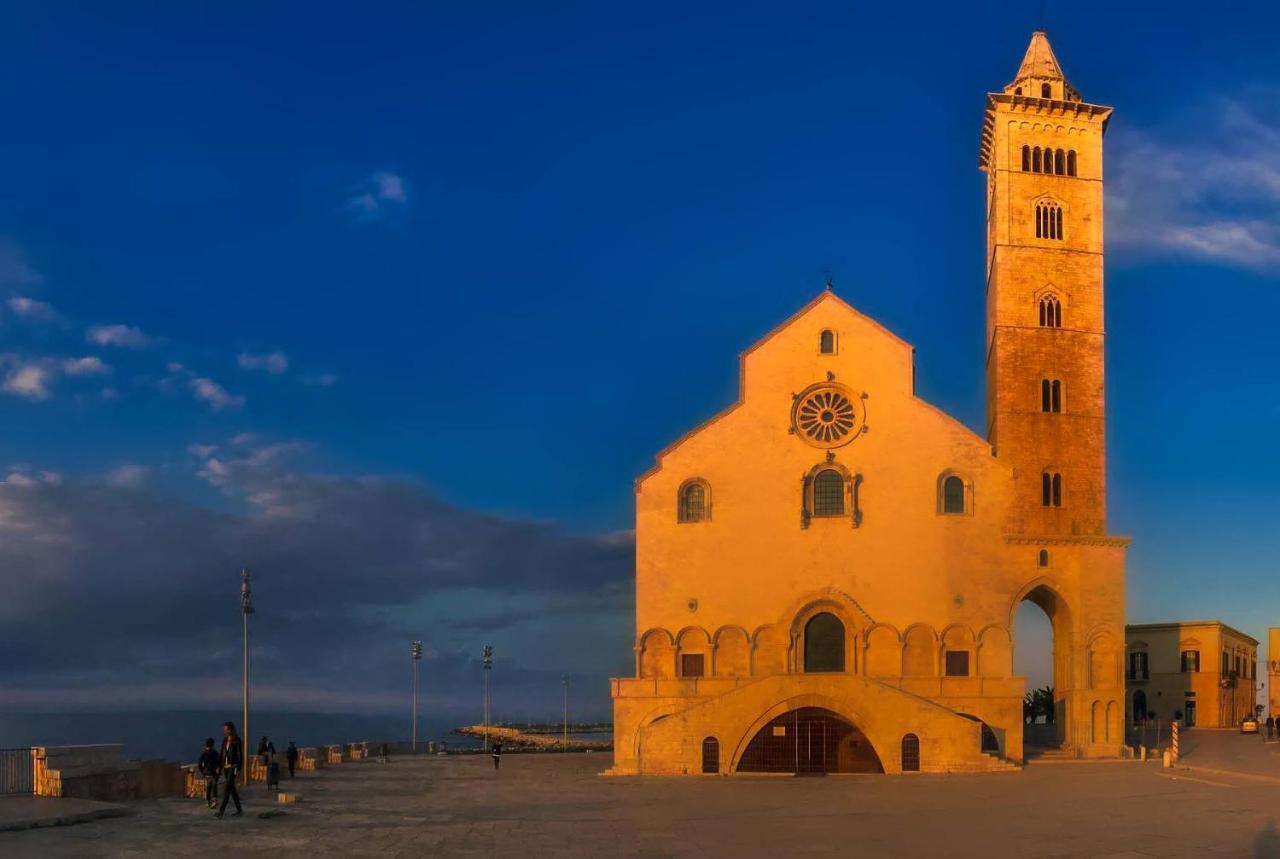 Palazzo Romanelli B&B Trani Exterior photo